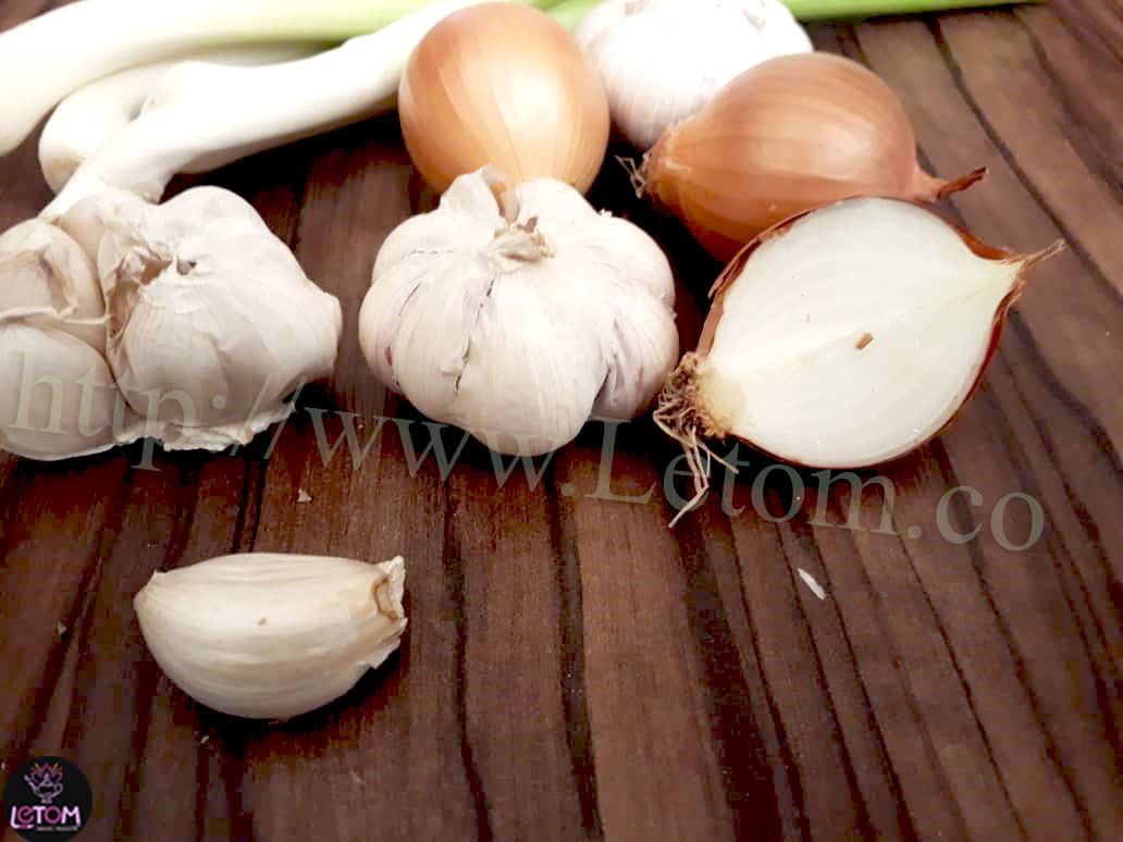 Organic garlic with onion in wholesale