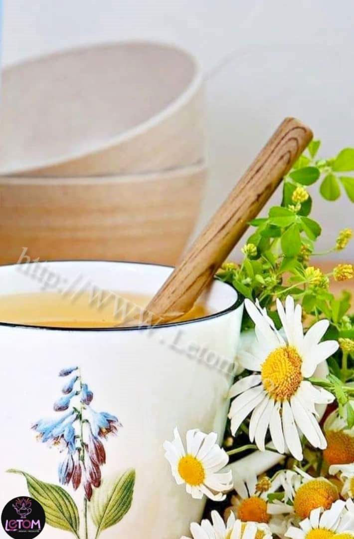 The best chamomile herbal tea for hair and natural color