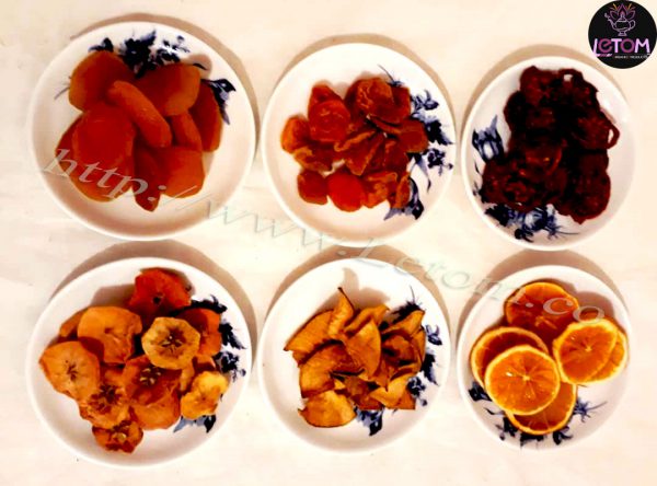 Organic dried oranges with dried fruits