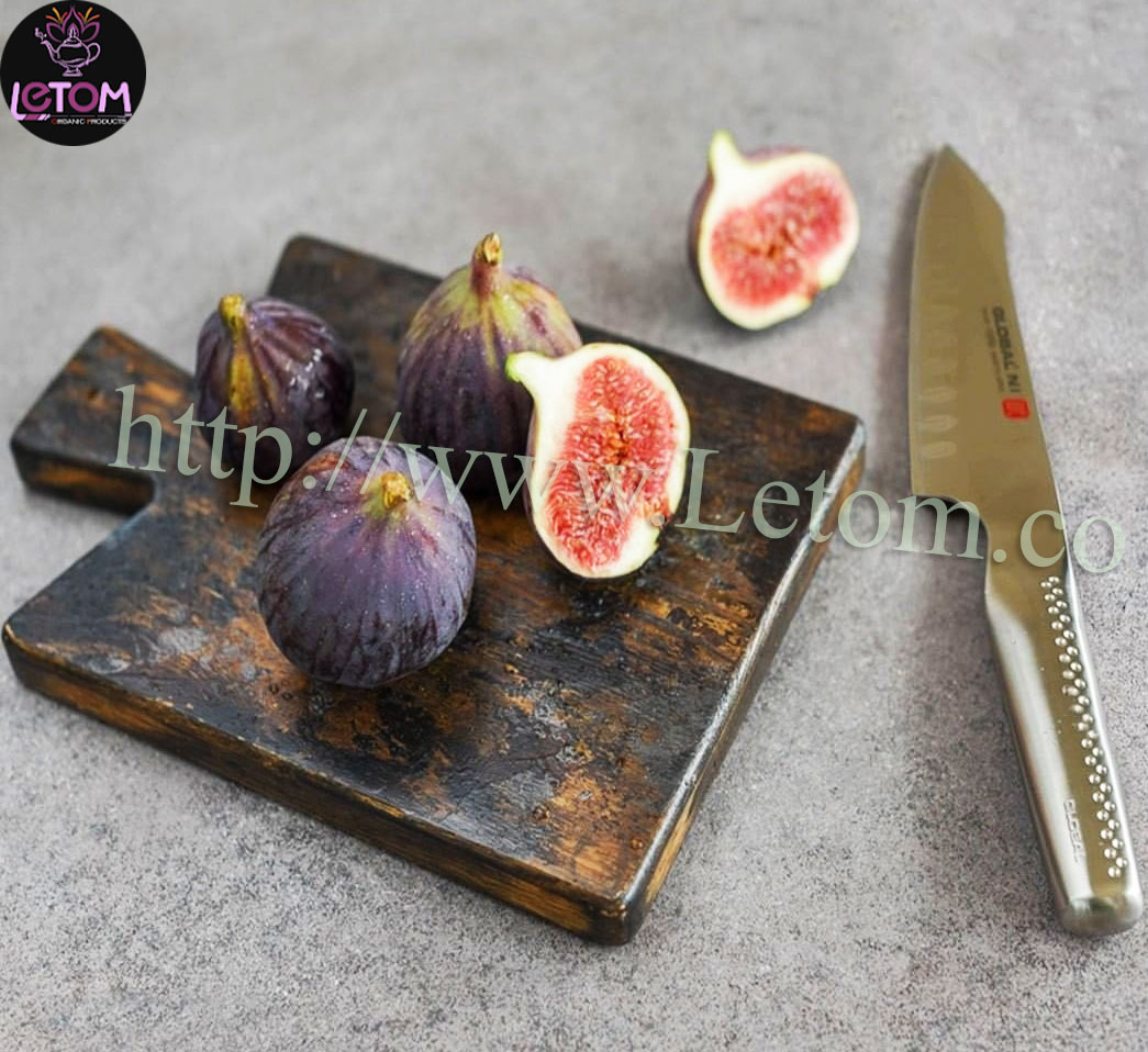 The best natural figs next to the knife