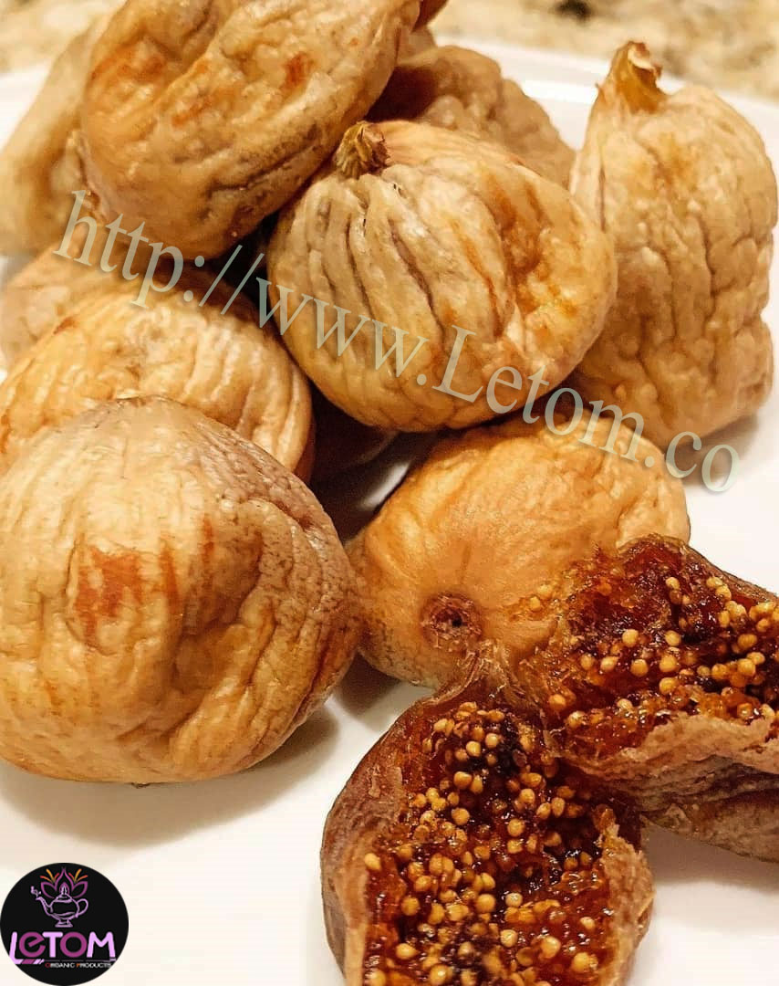 The best natural dried figs on the table