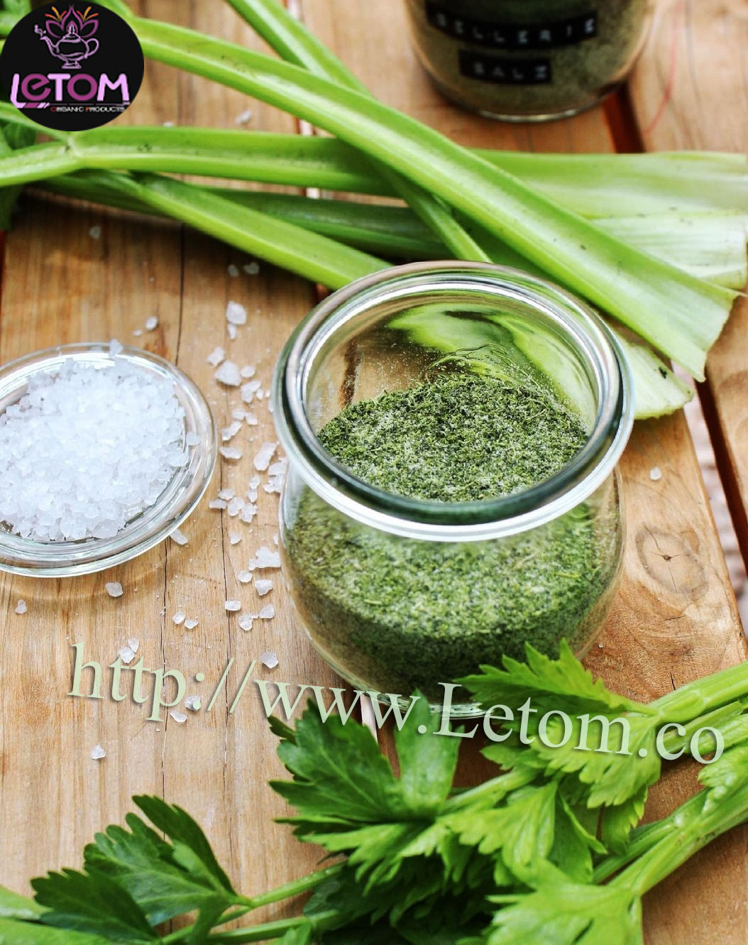 Fresh celery and dried celery on the table are one of the strongest fat burners