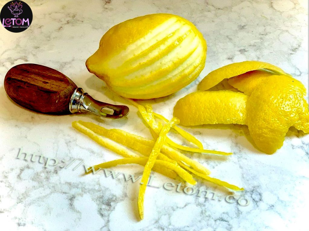 Photo of a lemon and lemon peel in sour lemon peel wholesale